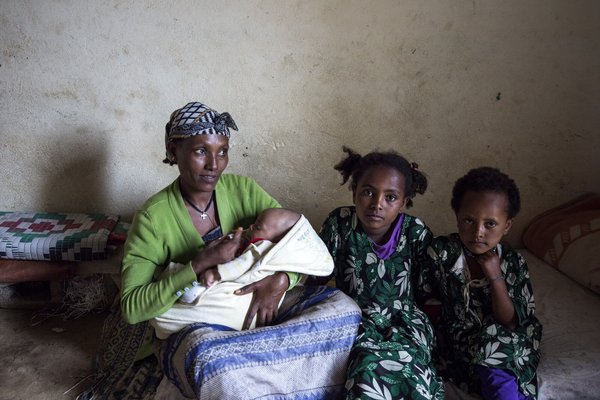 Taux de fertilité baissant en Afrique